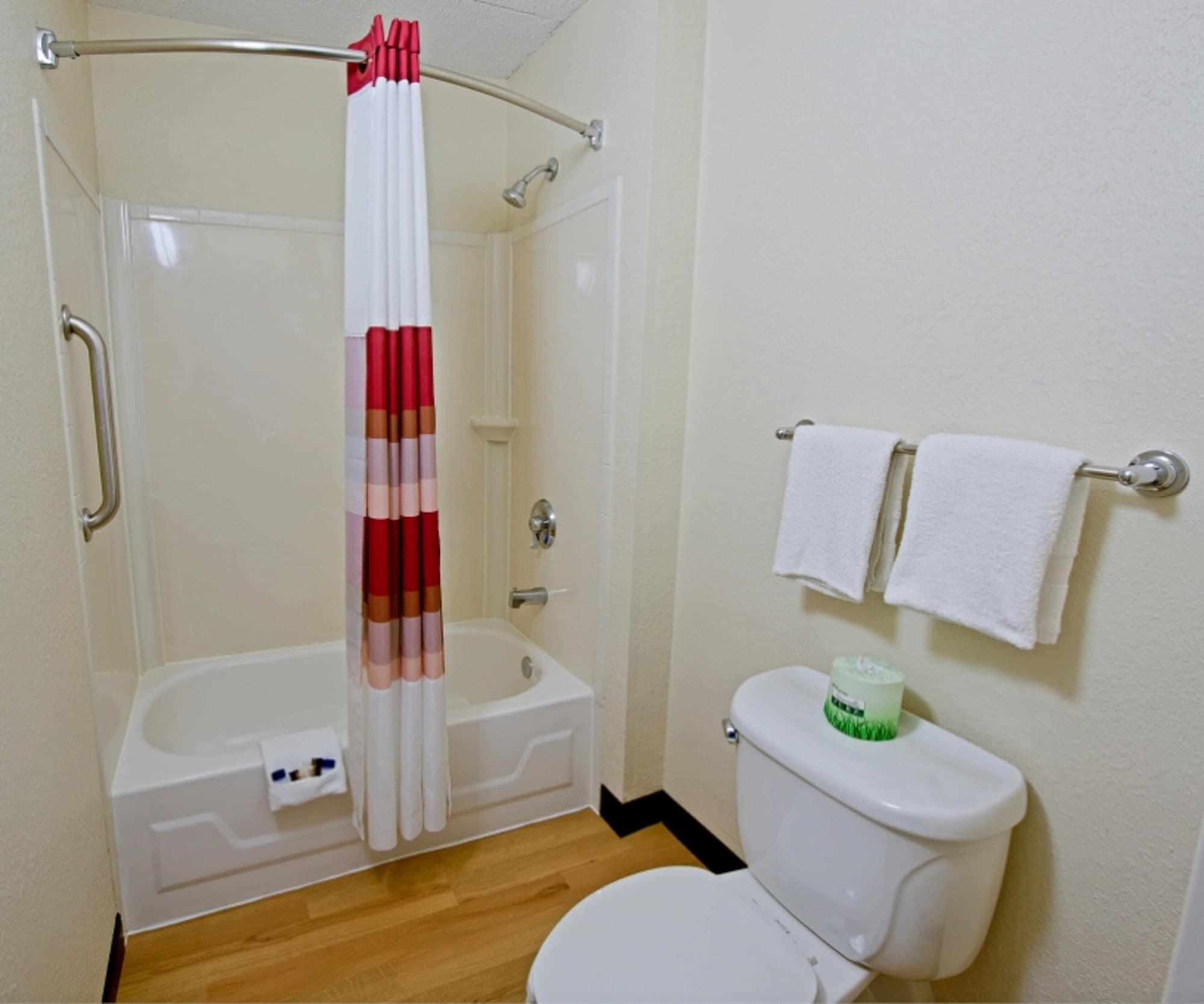 Red Roof Inn Pittsburgh North Cranberry Township Ngoại thất bức ảnh